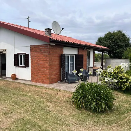 House With Garden In - 100 M², Shared Pool *